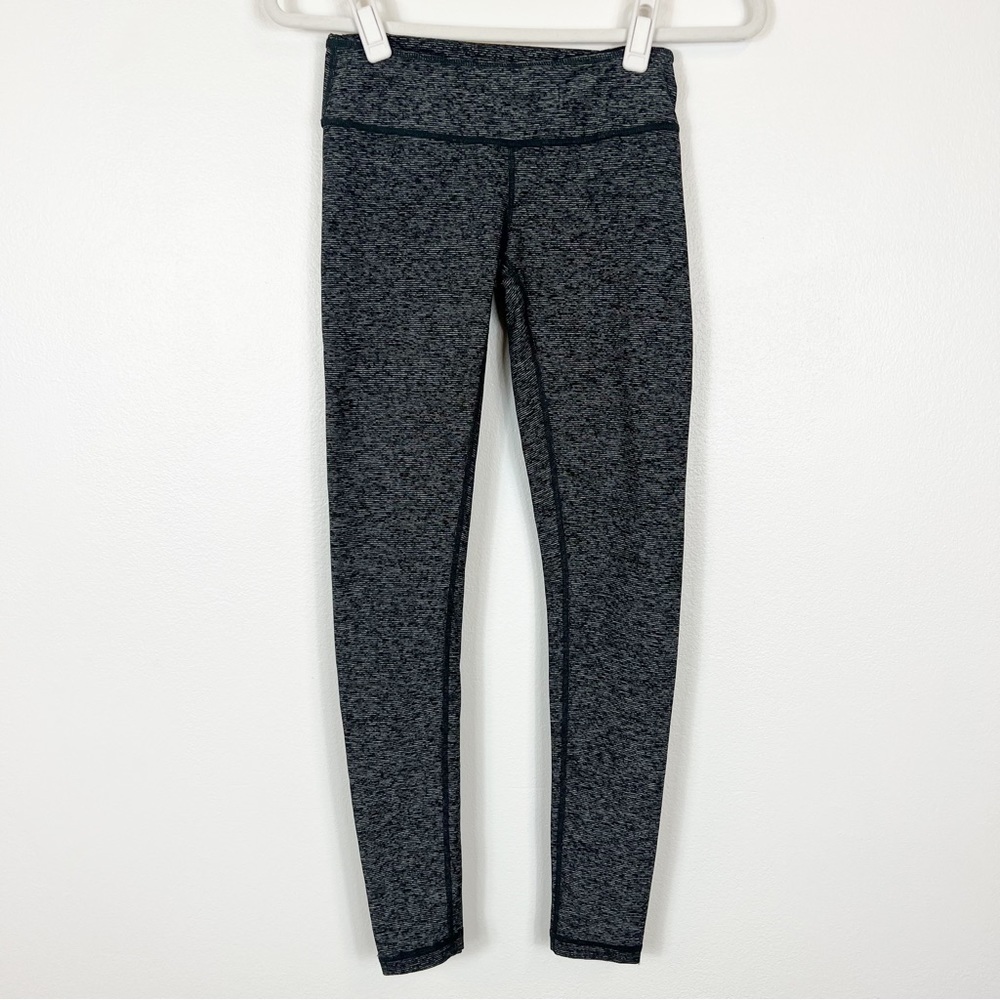 Zella Black and Gray Marled Leggings. Size XS